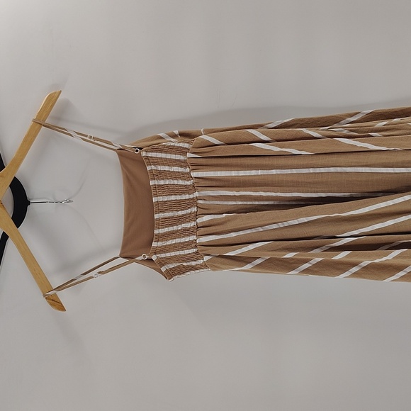 PETAL & PUP Brea Maxi Dress Medium Tan And White - Picture 4 of 8
